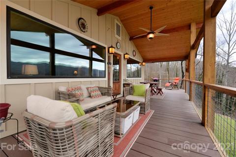 696 Lick Log Rd, Sylva, NC 28779 photo 4
