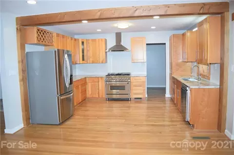 604 2nd Avenue Ne Pl NE, Conover, NC 28613 photo 8