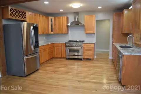 604 2nd Avenue Ne Pl NE, Conover, NC 28613 photo 7