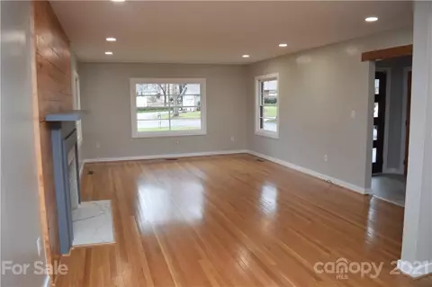 604 2nd Avenue Ne Pl NE, Conover, NC 28613 photo 6