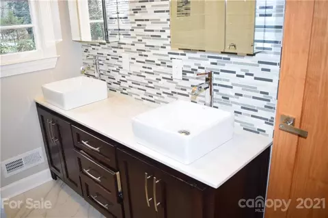604 2nd Avenue Ne Pl NE, Conover, NC 28613 photo 24