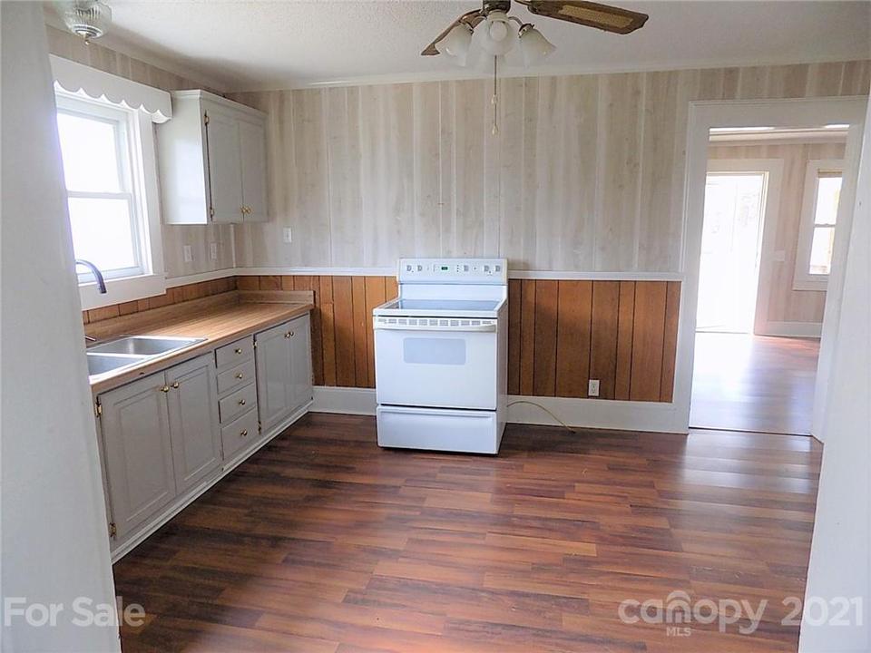  359 Byers Rd, Forest City, NC 28043 photo 3