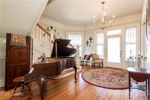 206 3rd Ave NE, Hickory, NC 28601 photo 13