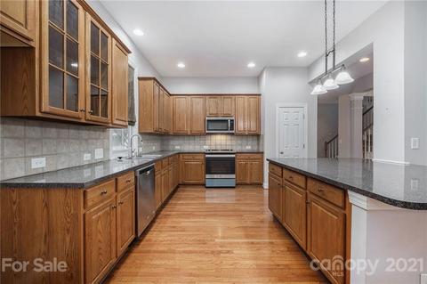 385 Third Baxter St, Fort Mill, SC 29708 photo 2