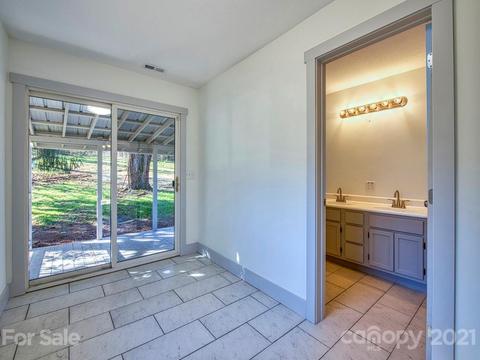 2524 Old Clyde Rd, Clyde, NC 28721 photo 23