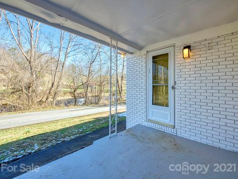 2524 Old Clyde Rd, Clyde, NC 28721 photo 4