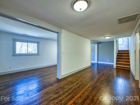 2524 Old Clyde Rd, Clyde, NC 28721 photo 13