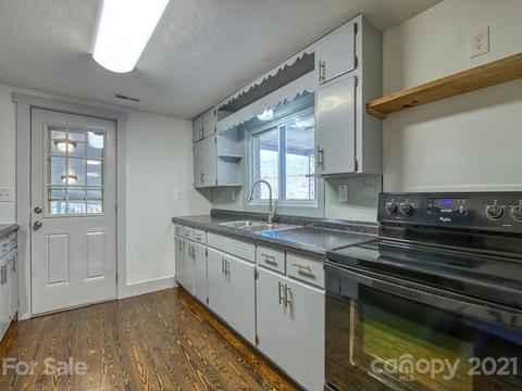 2524 Old Clyde Rd, Clyde, NC 28721 photo 16