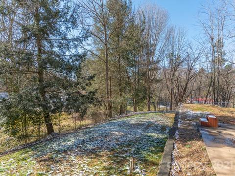 105 Maple Leaf Ln, Clyde, NC 28721 photo 26