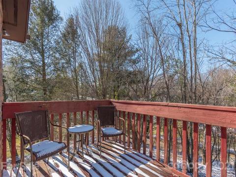 105 Maple Leaf Ln, Clyde, NC 28721 photo 13
