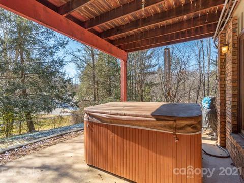 105 Maple Leaf Ln, Clyde, NC 28721 photo 25