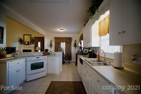 3761 Travertine Dr, Lancaster, SC 29720 photo 10