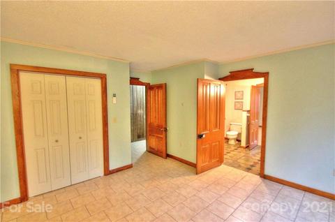 151 Oak Hill Ln, Clyde, NC 28721 photo 33