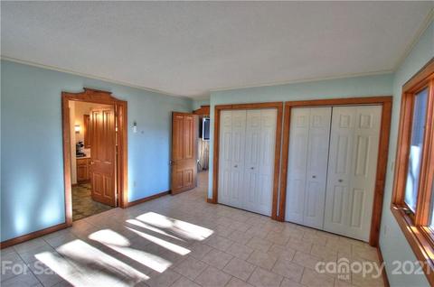 151 Oak Hill Ln, Clyde, NC 28721 photo 32