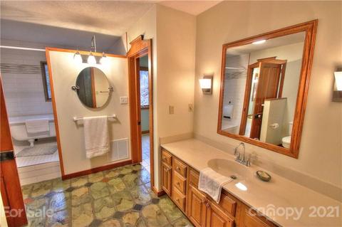 151 Oak Hill Ln, Clyde, NC 28721 photo 34