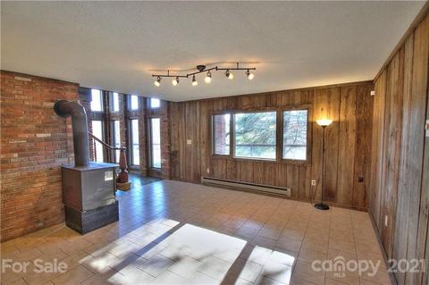 151 Oak Hill Ln, Clyde, NC 28721 photo 31