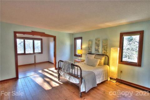 151 Oak Hill Ln, Clyde, NC 28721 photo 22