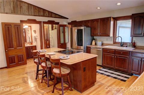 151 Oak Hill Ln, Clyde, NC 28721 photo 12