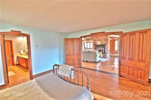 151 Oak Hill Ln, Clyde, NC 28721 photo 21