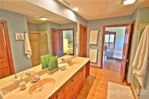 151 Oak Hill Ln, Clyde, NC 28721 photo 27