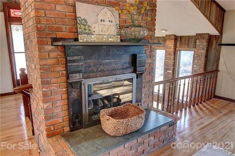 151 Oak Hill Ln, Clyde, NC 28721 photo 18