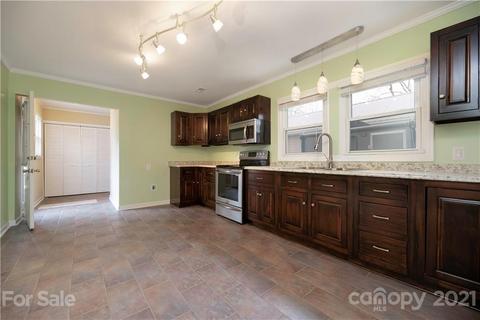 1024 E 10th St, Kannapolis, NC 28083 photo 3