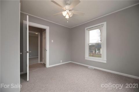 1024 E 10th St, Kannapolis, NC 28083 photo 9