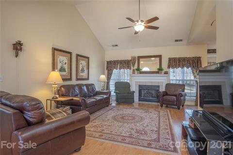 863 Knightsbridge Rd, Fort Mill, SC 29708 photo 10