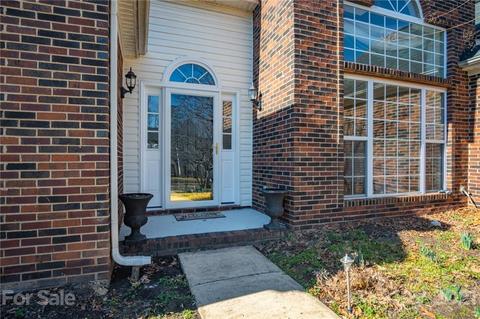 863 Knightsbridge Rd, Fort Mill, SC 29708 photo 2