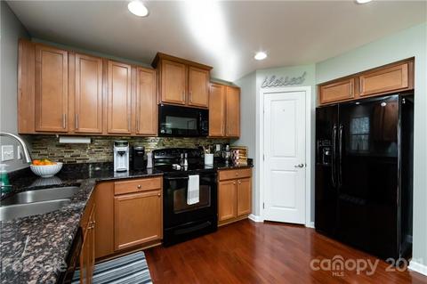 7690 W Berkeley Rd, Denver, NC 28037 photo 17