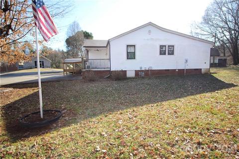 111 Murphy Ct, Morganton, NC 28655 photo 4