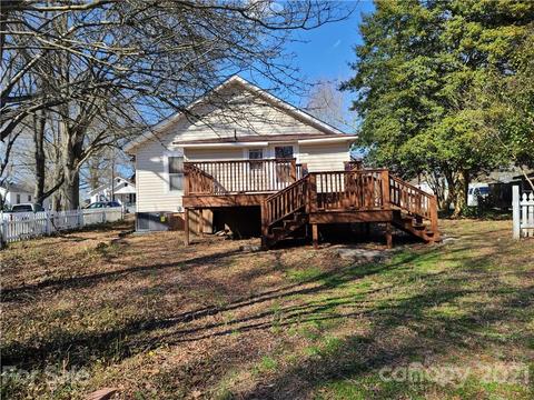 324 20th St, Kannapolis, NC 28083 photo 2
