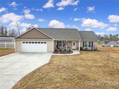 3197 Silver Fox Cir, Lancaster, SC 29720 photo 1