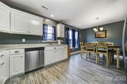 3197 Silver Fox Cir, Lancaster, SC 29720 photo 9