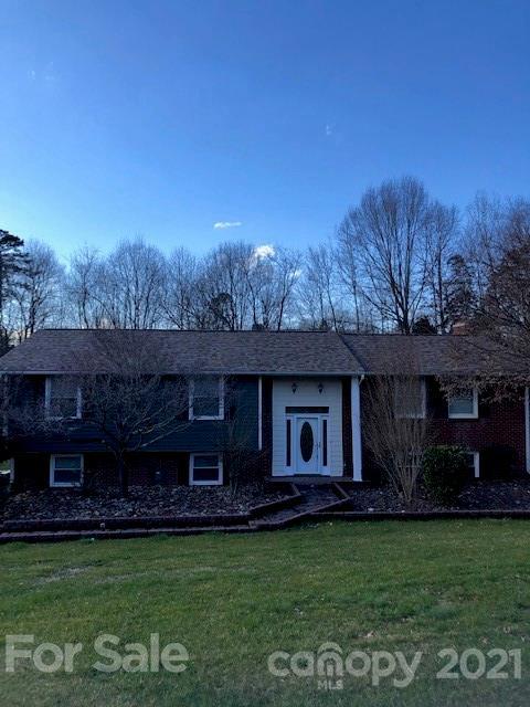 3105 5th Street Pl NW, Hickory, NC 28601 photo 1