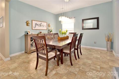 10946 Kingsview Dr, Davidson, NC 28036 photo 3