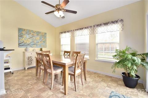 10946 Kingsview Dr, Davidson, NC 28036 photo 10