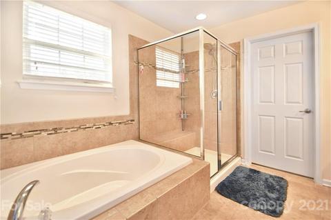 10946 Kingsview Dr, Davidson, NC 28036 photo 18