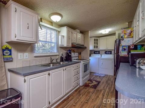 47 Lofty Pine Ln, Mills River, NC 28759 photo 10