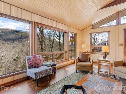 49 Weeping Cherry Forest Rd, Fairview, NC 28730 photo 10