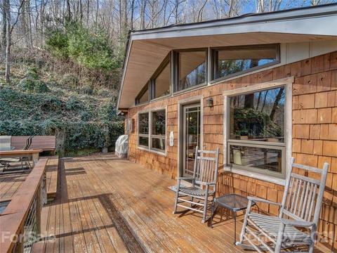 49 Weeping Cherry Forest Rd, Fairview, NC 28730 photo 5