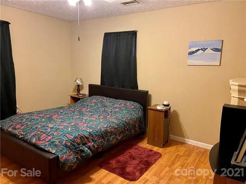 2030 Wall St, Morganton, NC 28655 photo 5