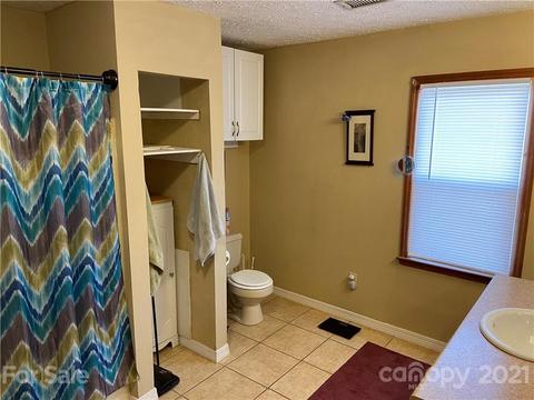 2030 Wall St, Morganton, NC 28655 photo 8
