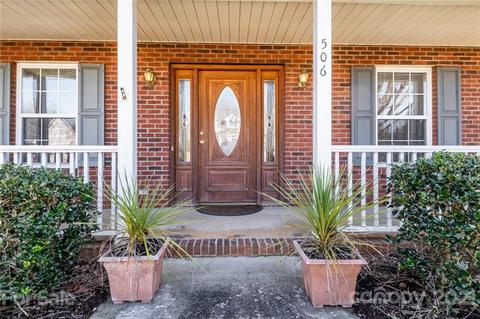 506 Willowbrook Dr, Morganton, NC 28655 photo 5