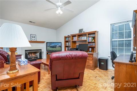 506 Willowbrook Dr, Morganton, NC 28655 photo 25