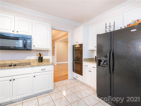 701 Eagle Point Ct, Matthews, NC 28104 photo 24
