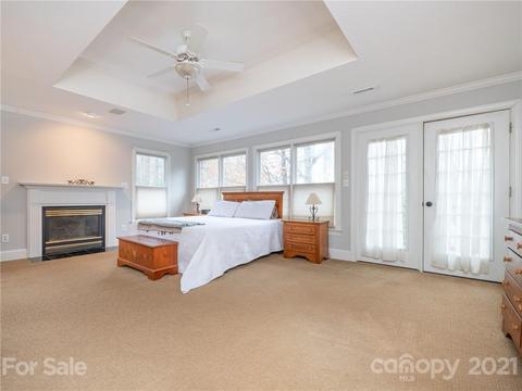 701 Eagle Point Ct, Matthews, NC 28104 photo 8