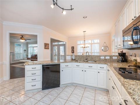 701 Eagle Point Ct, Matthews, NC 28104 photo 22