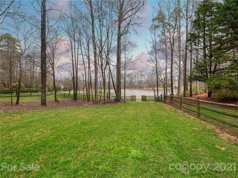 701 Eagle Point Ct, Matthews, NC 28104 photo 45