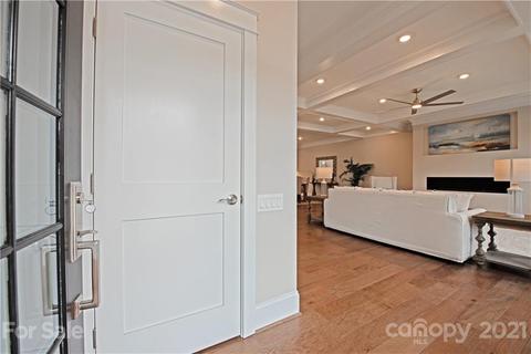 477 Main St S, Davidson, NC 28036 photo 2
